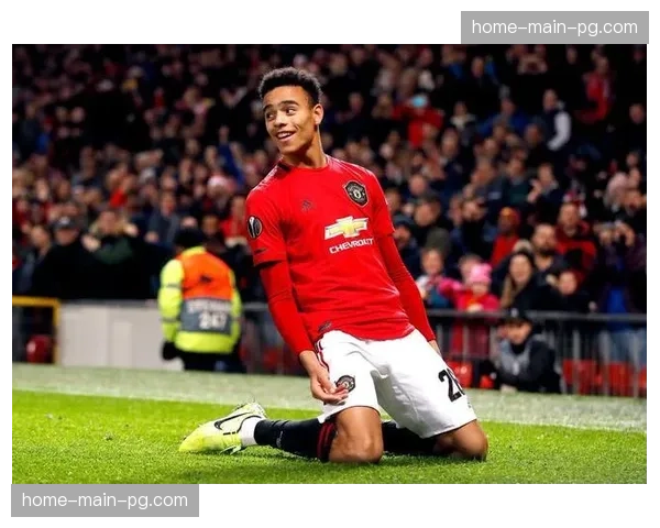 达姆施塔特球员因战术犯规破坏对方潜在反击，被直红罚下